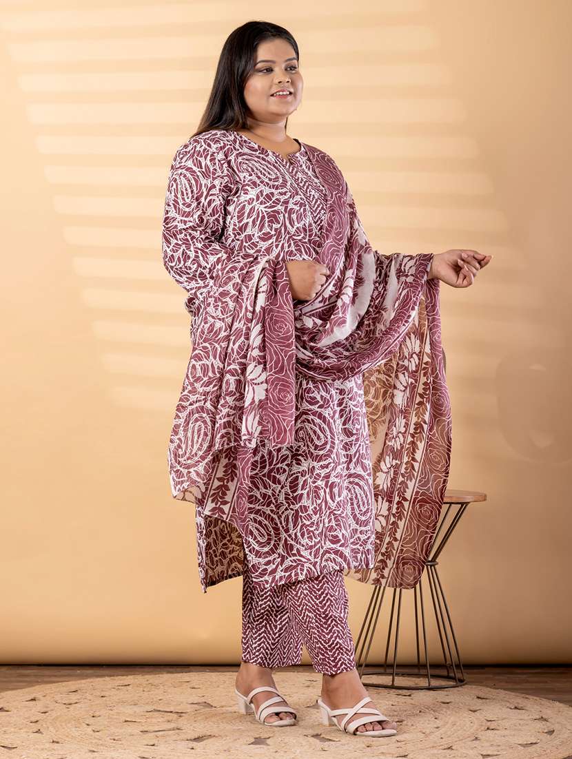 women plus size three quarter sleeve kurta pant with dupatta set - 22187525 -  Standard Image - 2