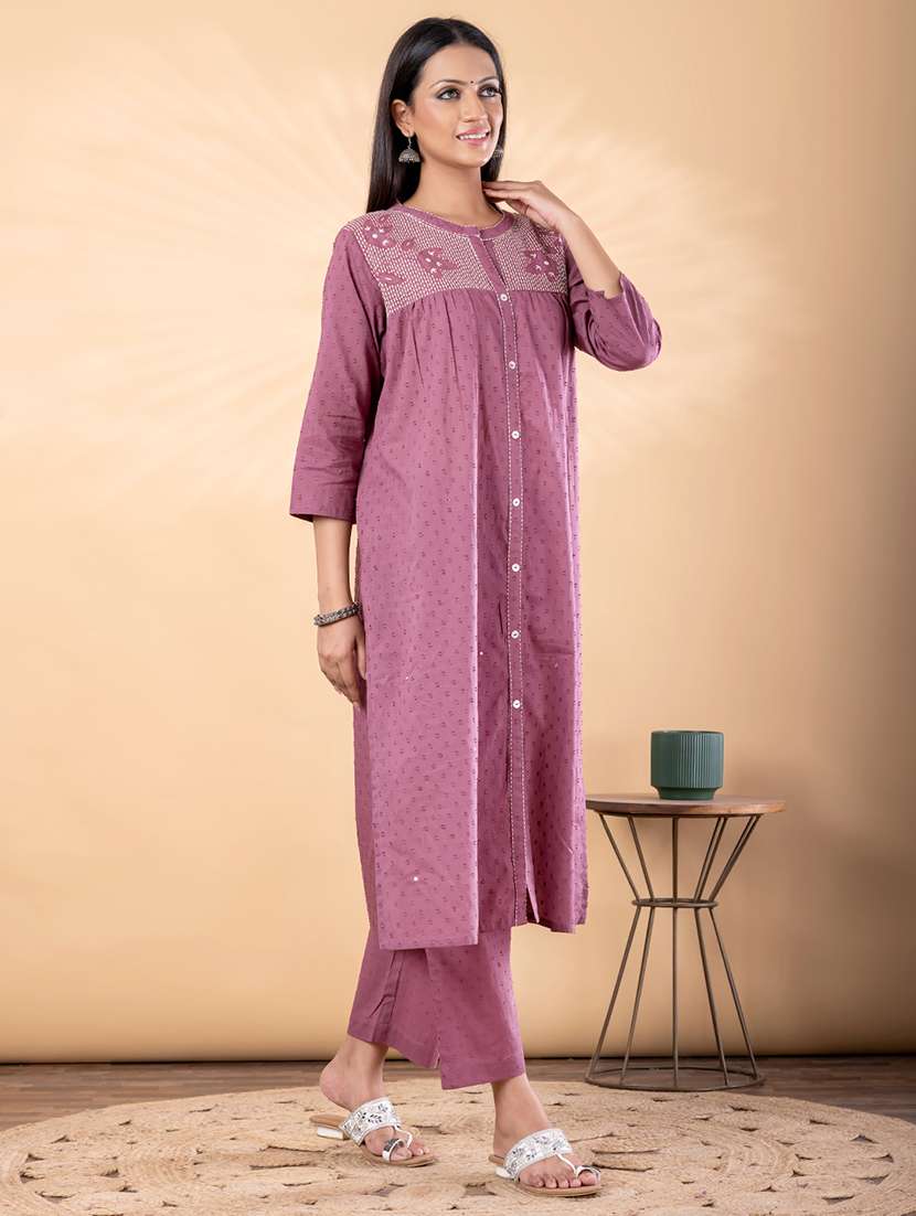 women self design three quarter sleeve kurta pant set - 22187579 -  Standard Image - 2