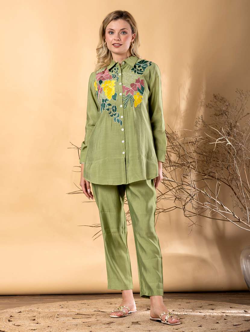 women solid with work long sleeve shirt & trouser co-ord set