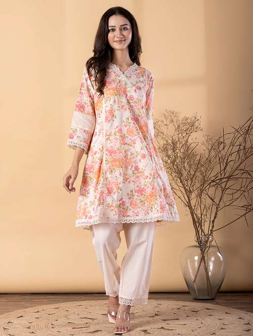 women floral three quarter sleeve kurta pant set - 22187654 -  Standard Image - 0