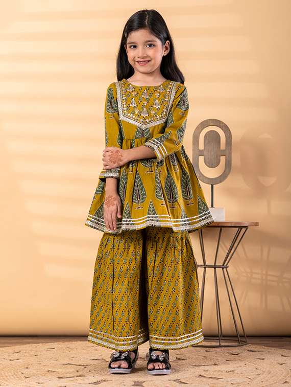 girls printed long sleeve kurta and sharara set - 22187760 -  Standard Image - 2