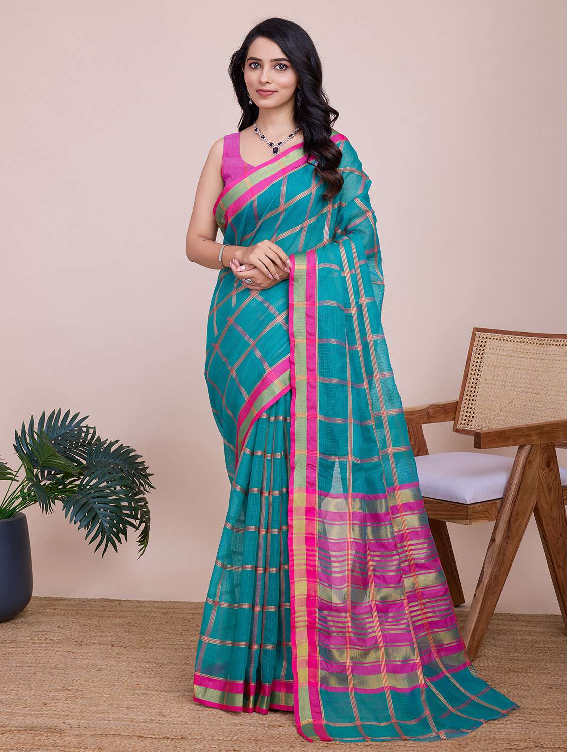 women checkered bordered saree with blouse