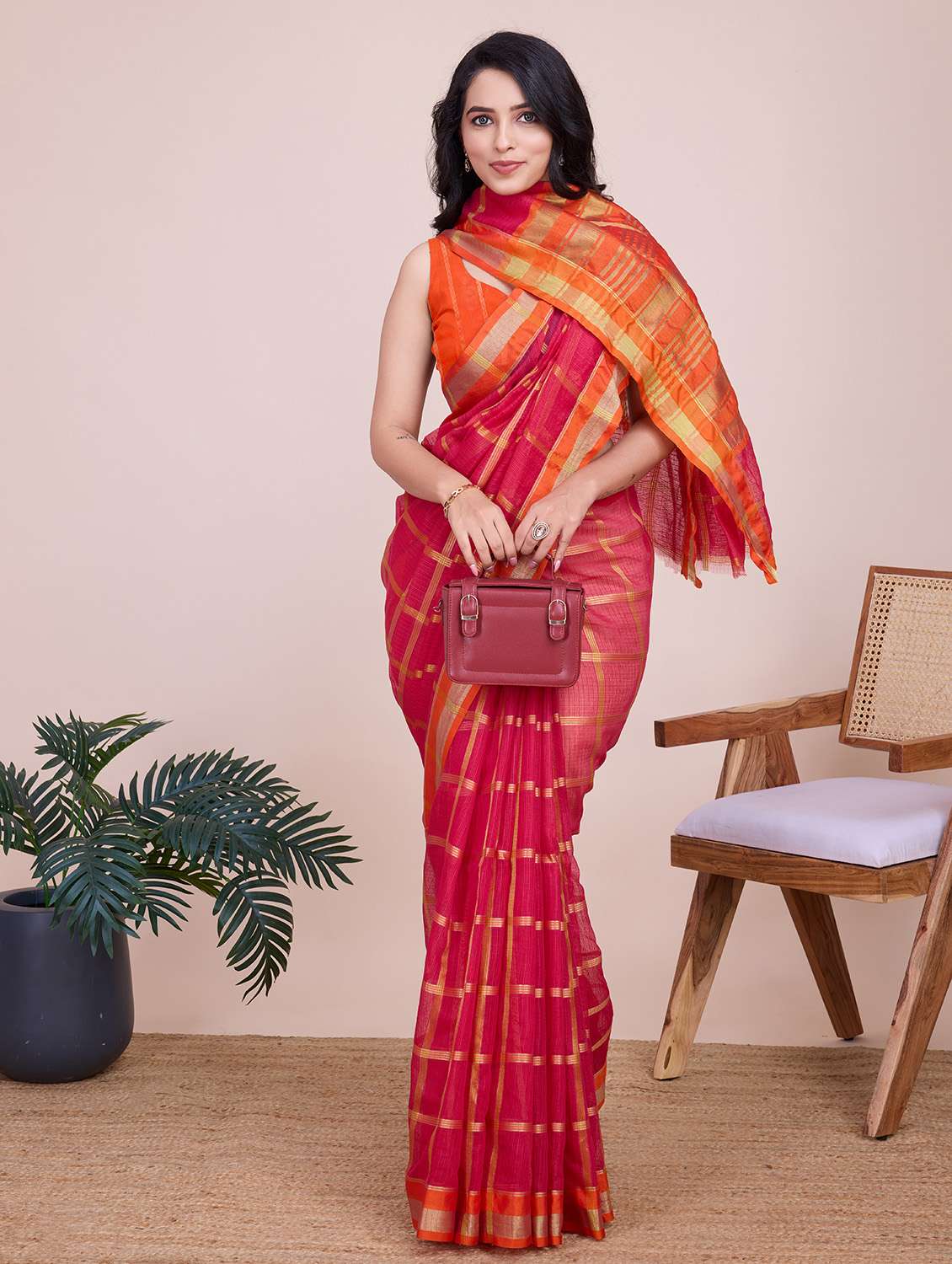 women checkered bordered saree with blouse - 22187804 -  Standard Image - 2