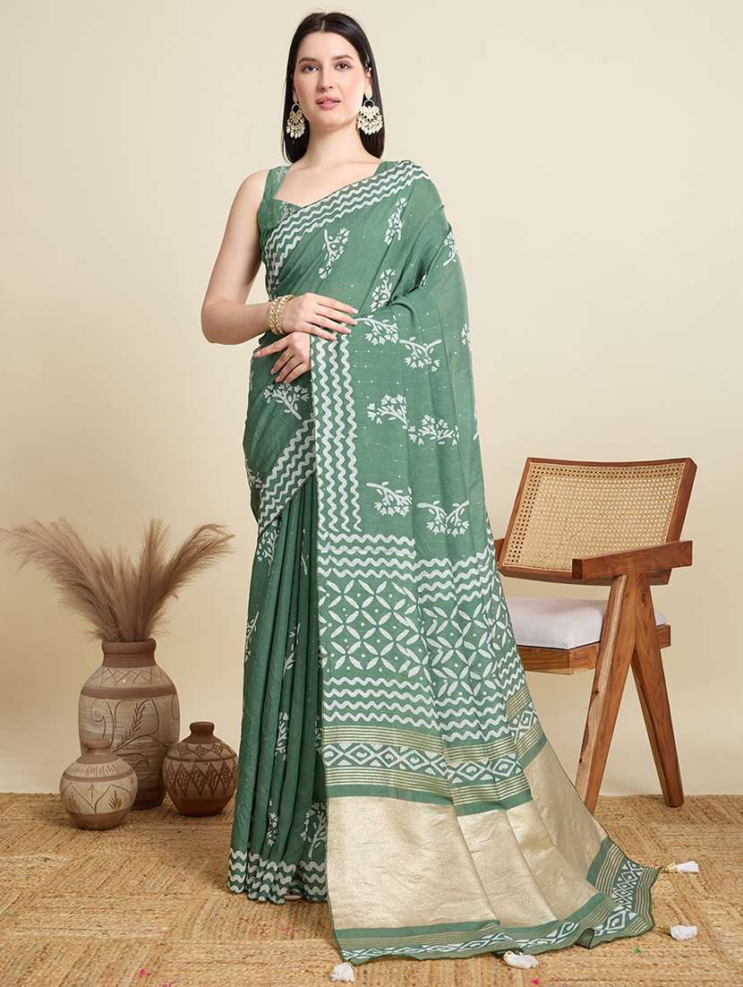 women printed casual wear saree with blouse