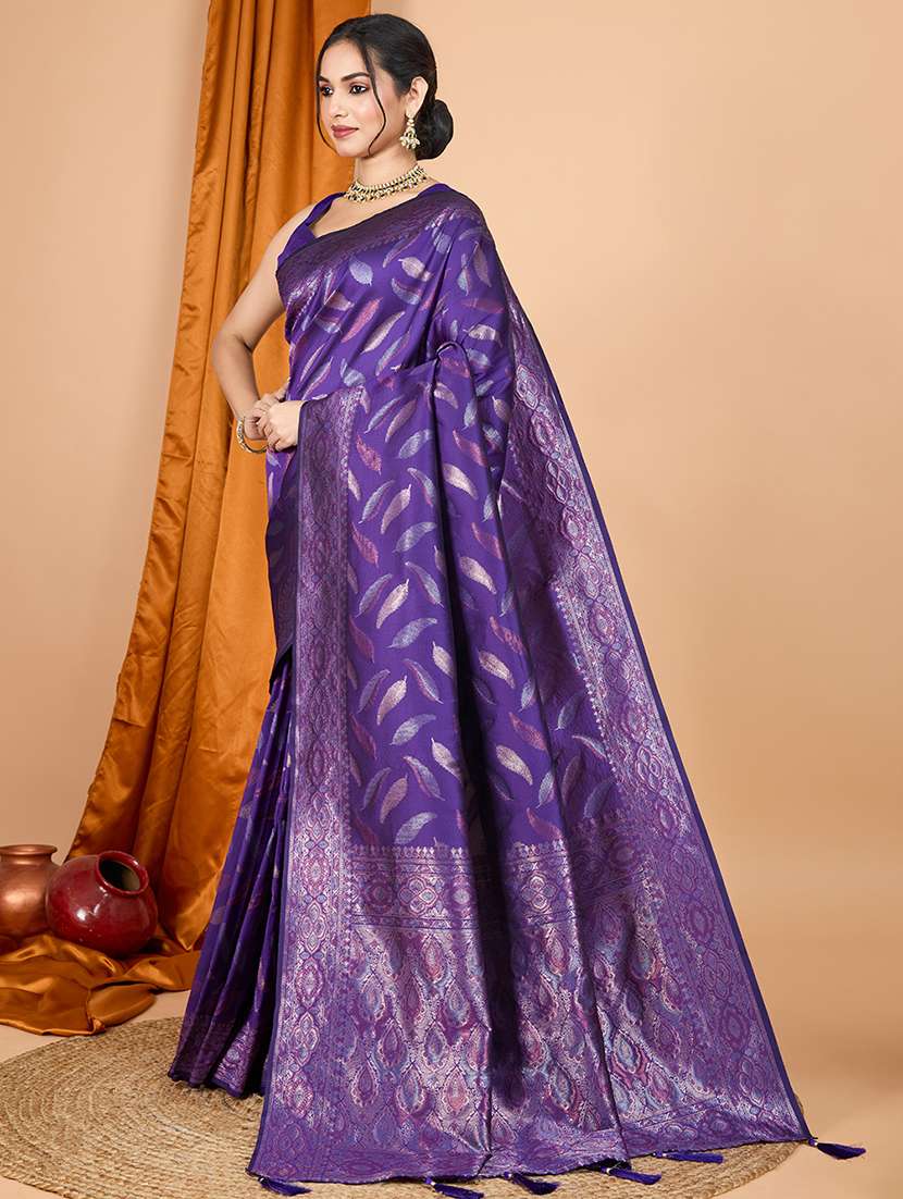 women self design bordered saree with blouse - 22187878 -  Standard Image - 2