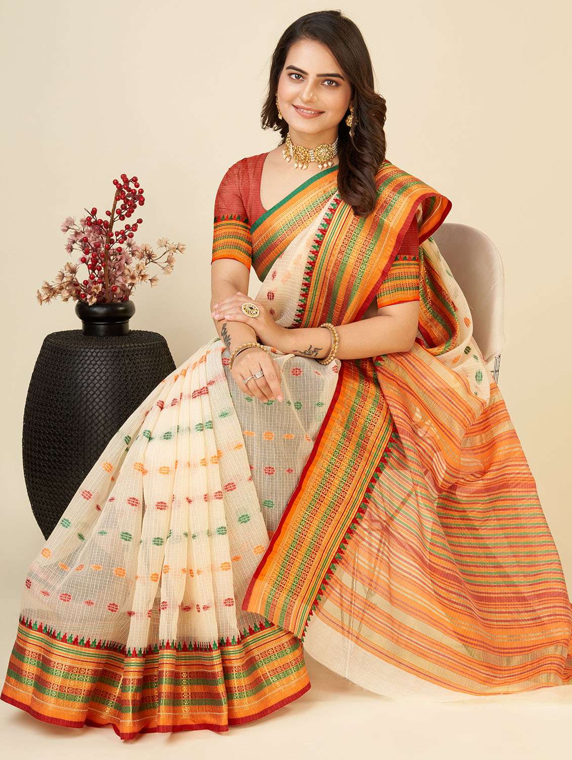 women self design bordered saree with blouse - 22187880 -  Standard Image - 2