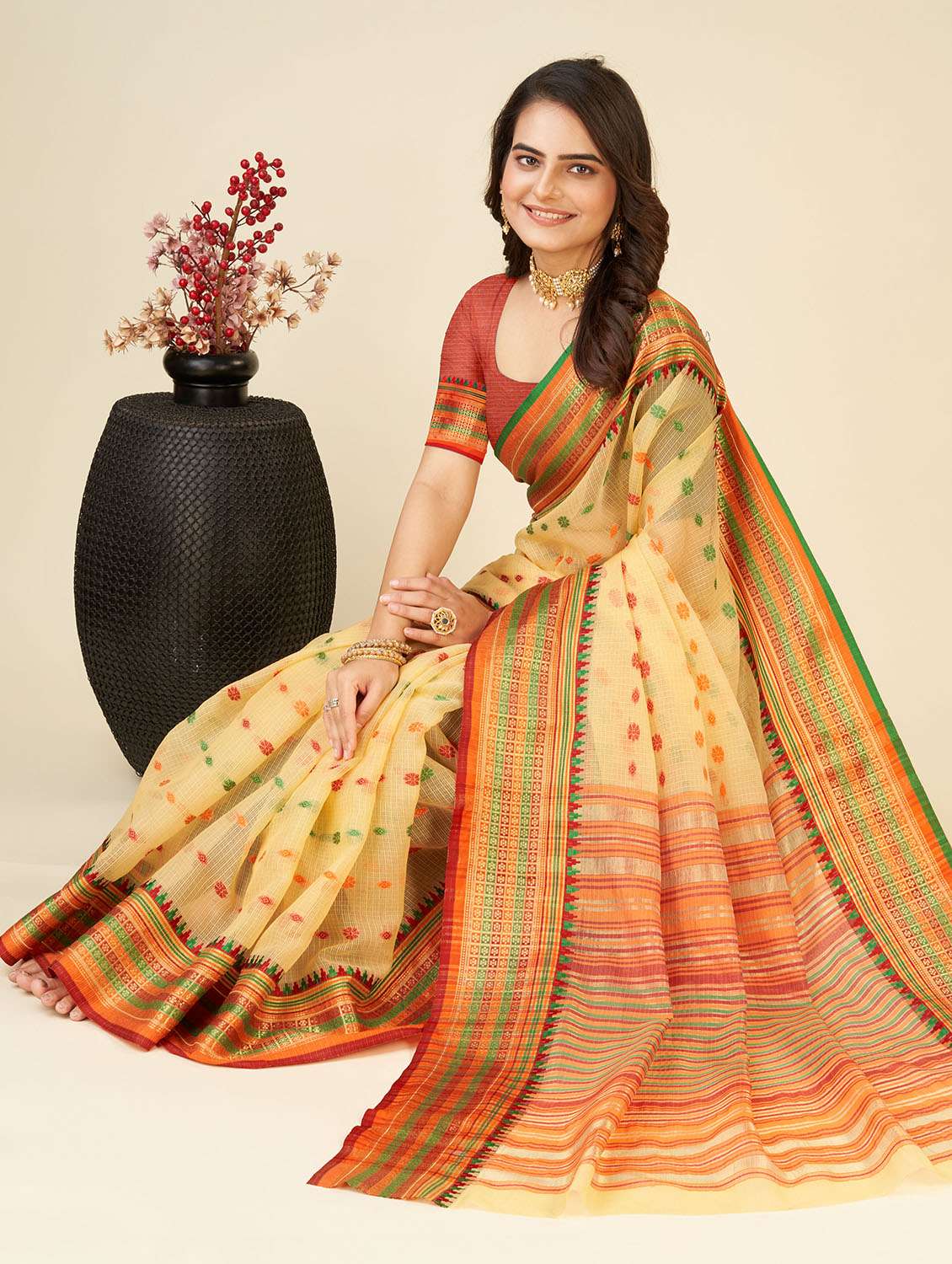 women self design bordered saree with blouse - 22187885 -  Standard Image - 2