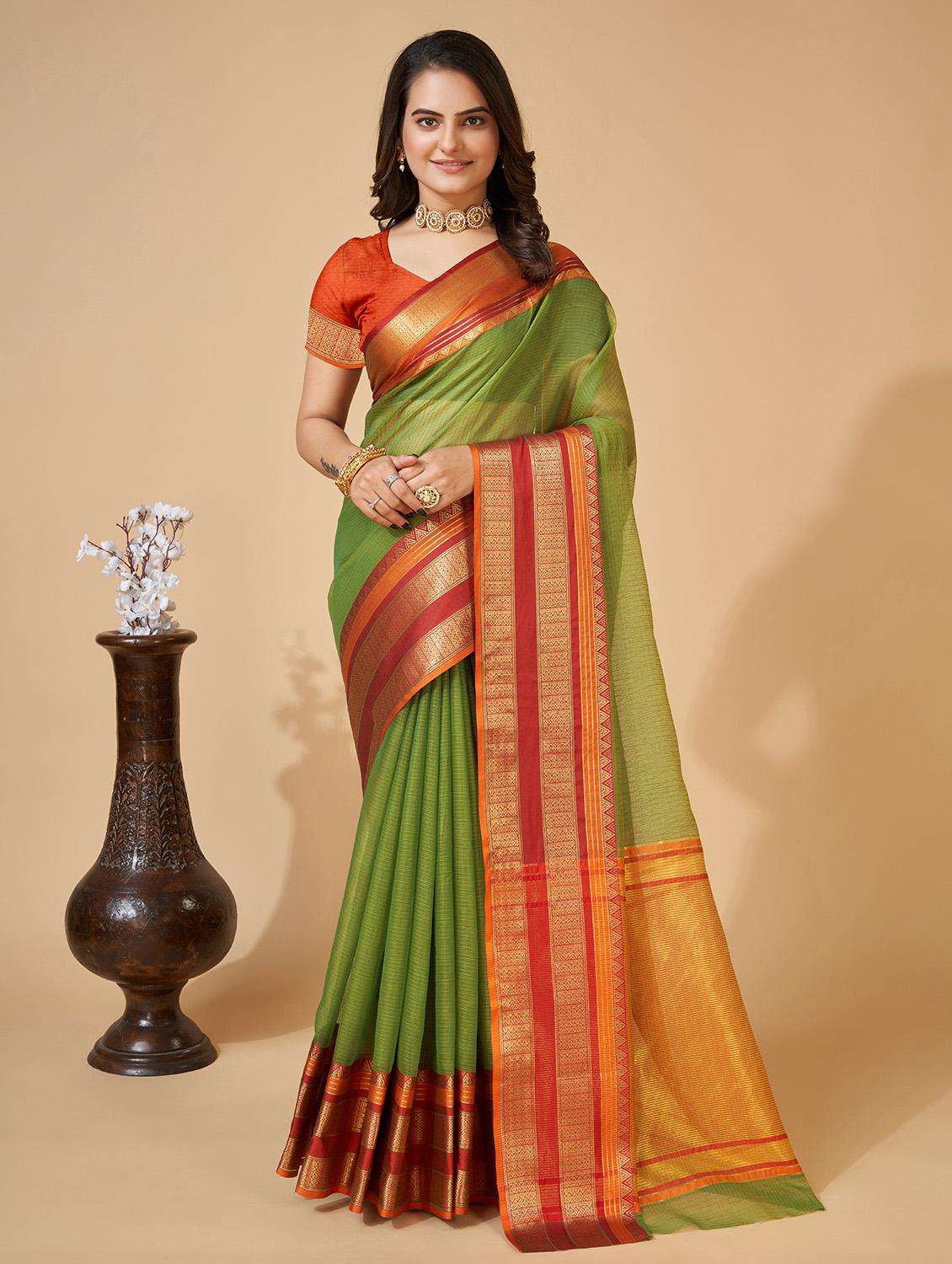 women solid with bordered saree with blouse - 22187886 -  Standard Image - 2