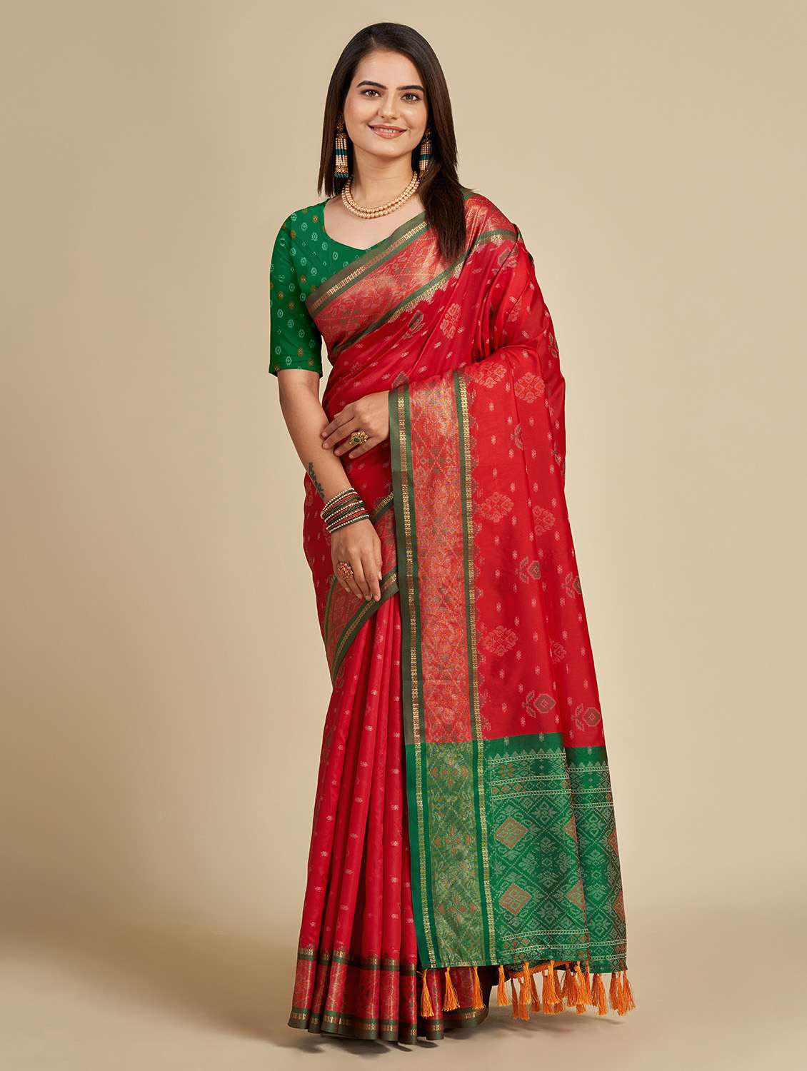 women self design patola saree with blouse