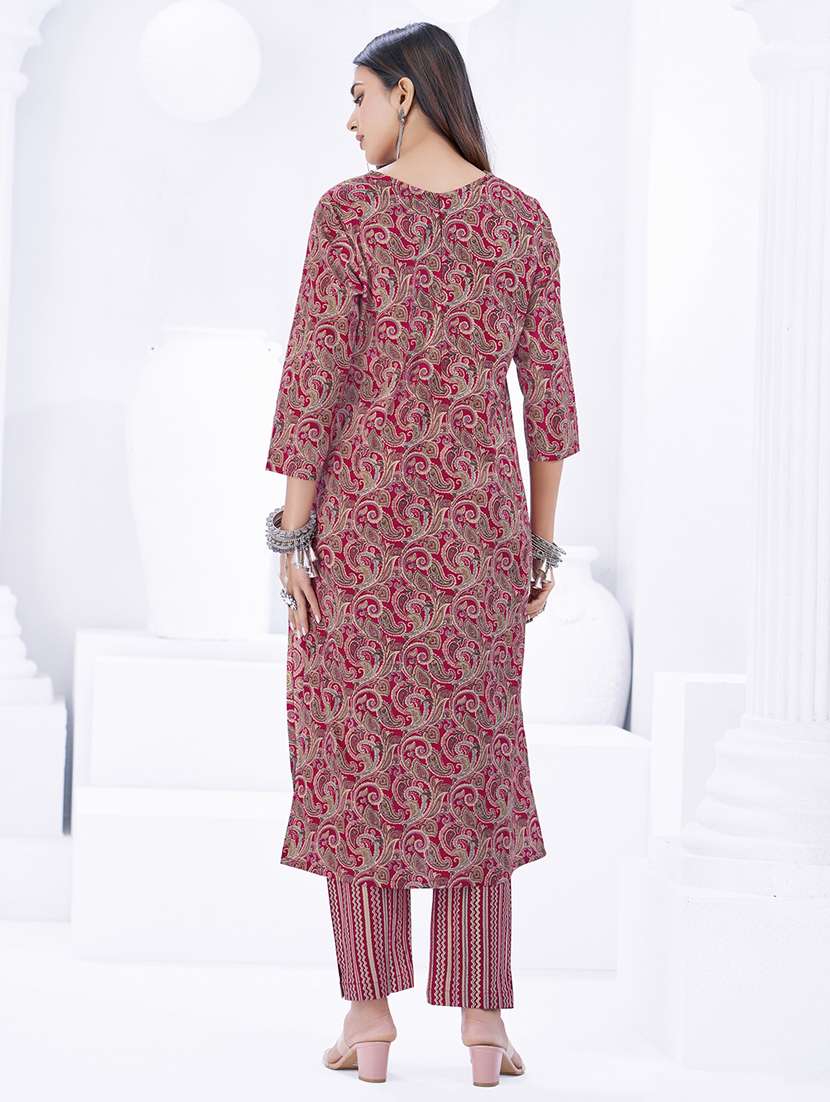 women paisley printed three quarter sleeve kurta pant with dupatta set - 22205734 -  Standard Image - 2