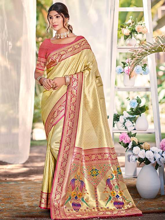 women self design kanjivaram saree with blouse