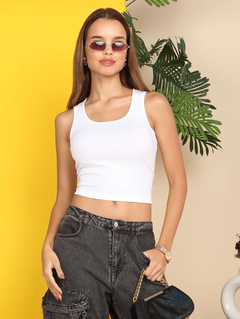 women solid sleeveless crop tank top
