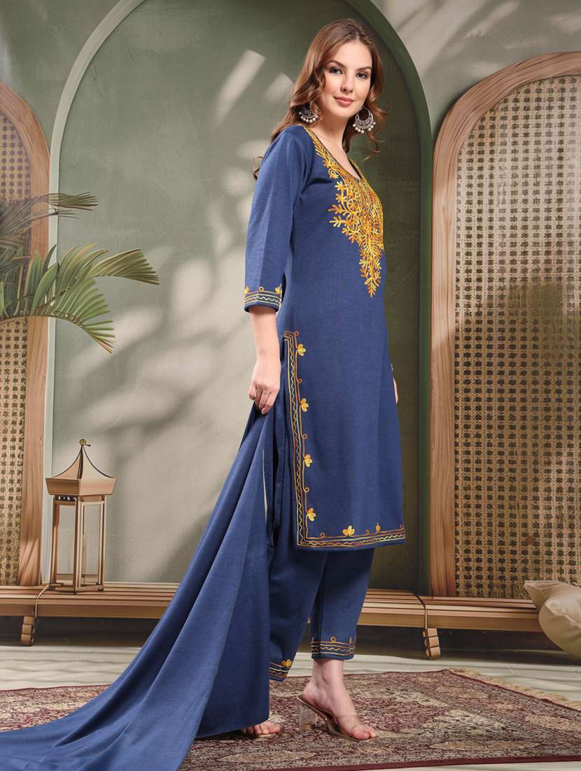 women embroidered kurta and pant set with dupatta - 22219904 -  Standard Image - 2