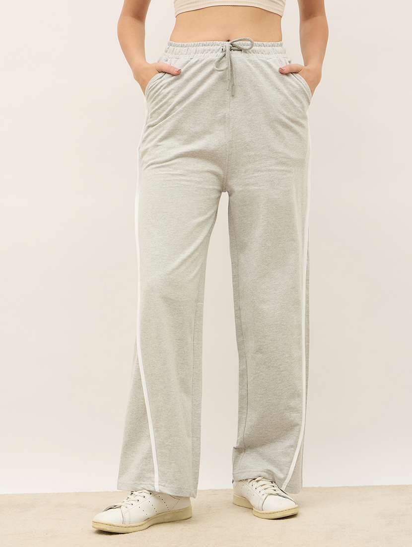 women solid high rise relaxed fit track pant