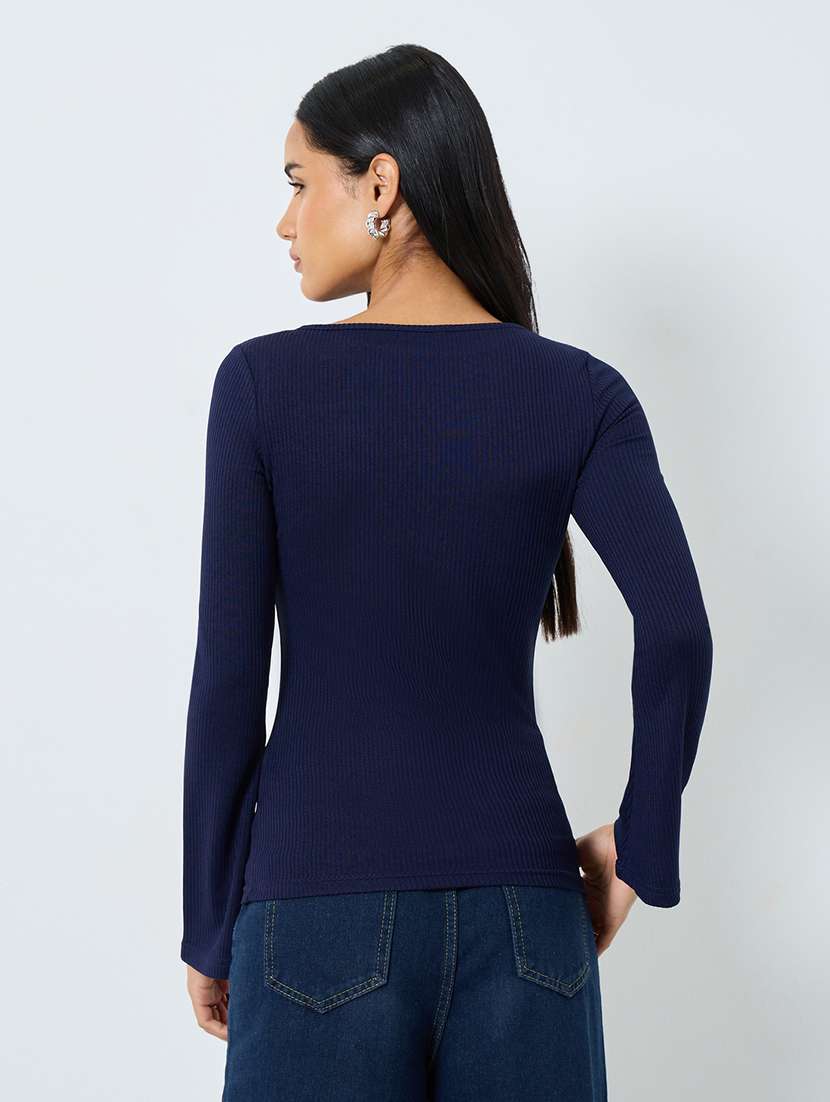 women solid bell sleeve straight top - 22219957 -  Standard Image - 2