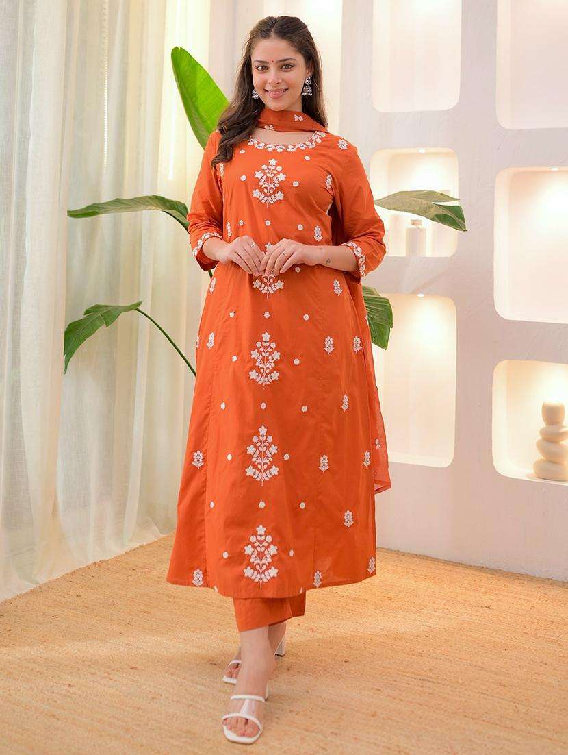 women solid with work three quarter sleeve kurta pant with dupatta set - 22220186 -  Standard Image - 2