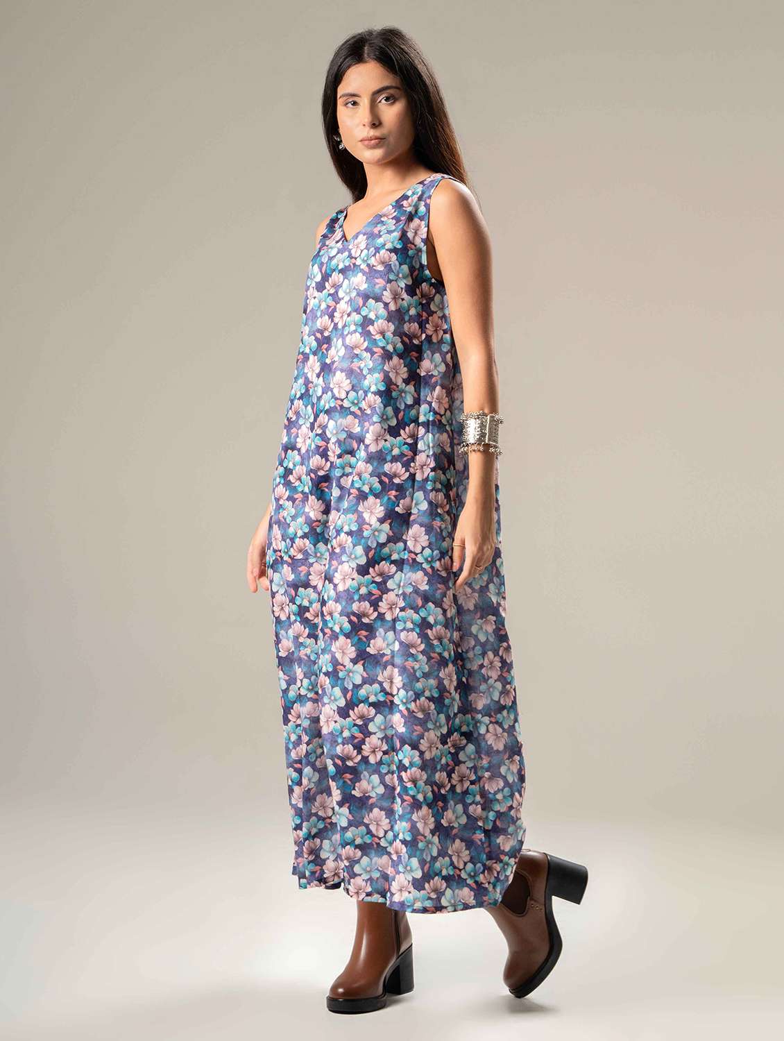 women floral print sleeveless a-line dress - 22220196 -  Standard Image - 2