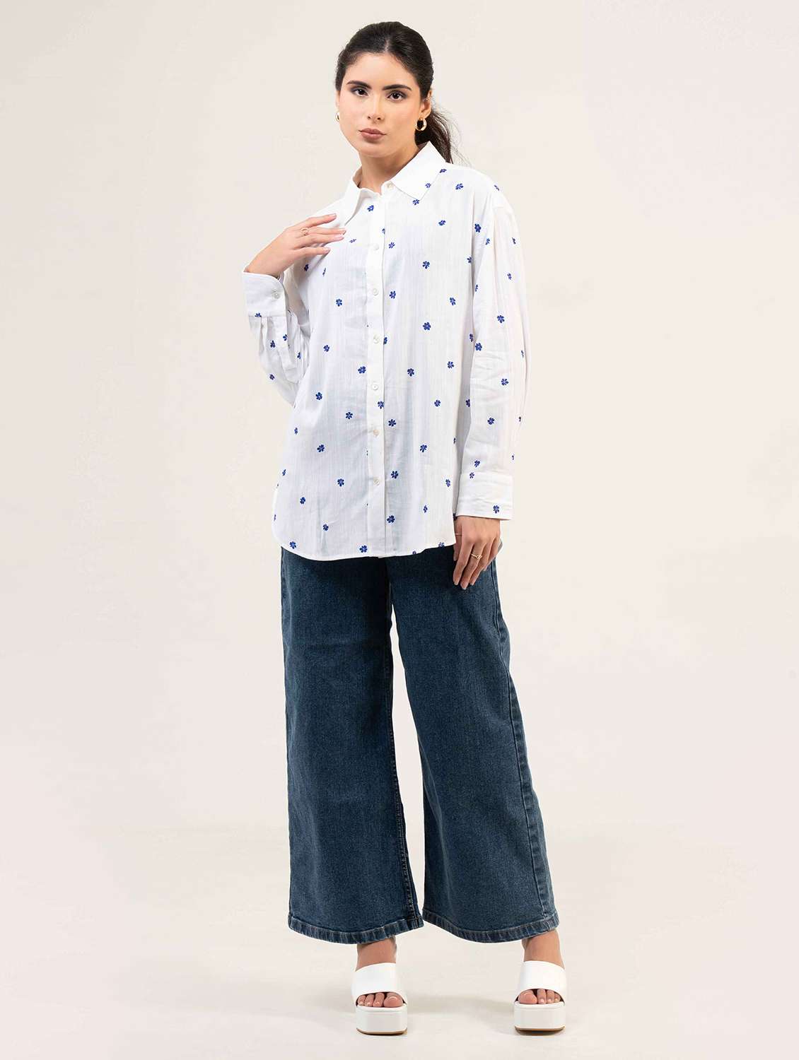 women printed collared long sleeve shirt - 22220244 -  Standard Image - 2