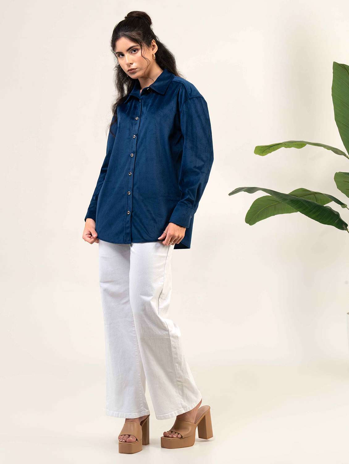 women solid collared long sleeve shirt - 22220246 -  Standard Image - 2