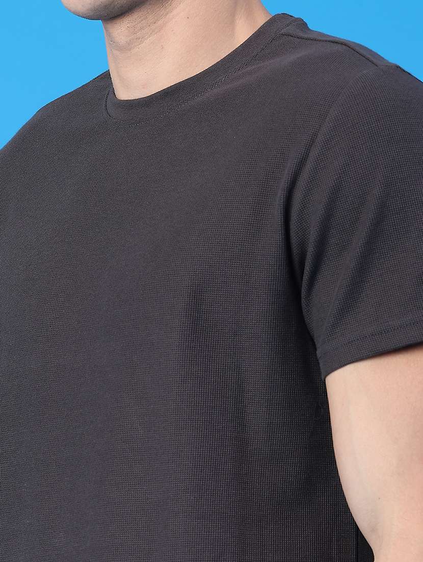 men textured short sleeve slim fit t-shirt - 22223020 -  Standard Image - 2