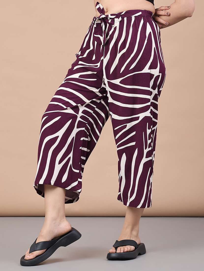 women abstract mid rise culottes trouser - 22223203 -  Standard Image - 2
