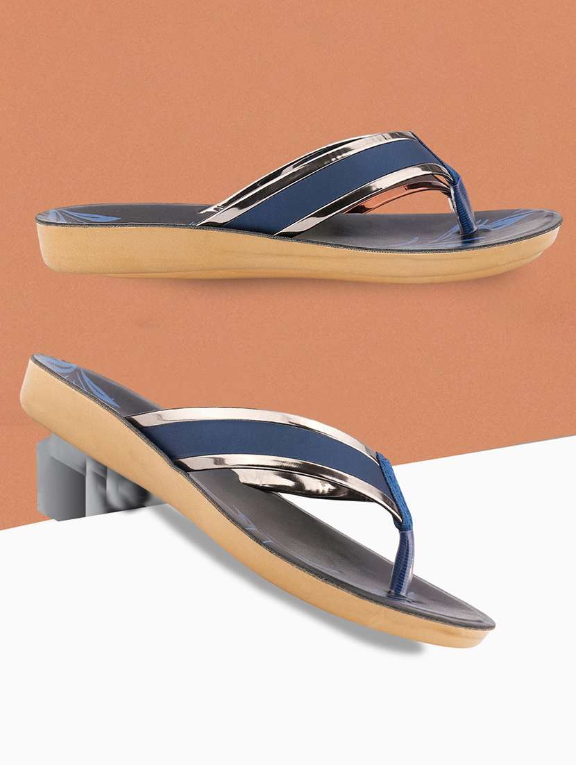 women solid slip on flip flop