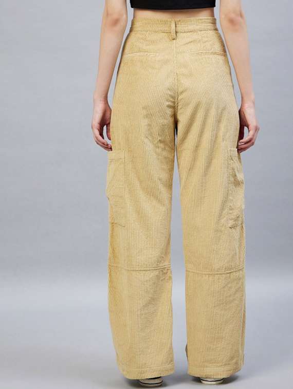 women solid high rise relaxed fit cargo - 22223900 -  Standard Image - 2