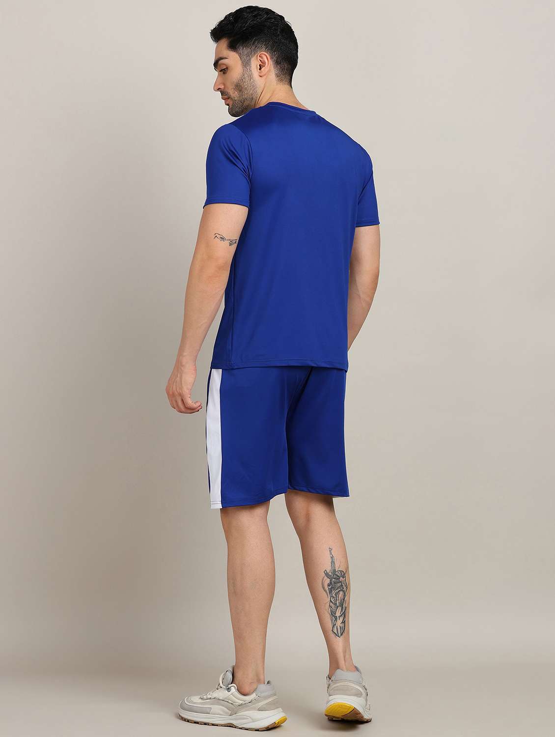 men color block shorts & t-shirt co-ord set - 22224352 -  Standard Image - 2