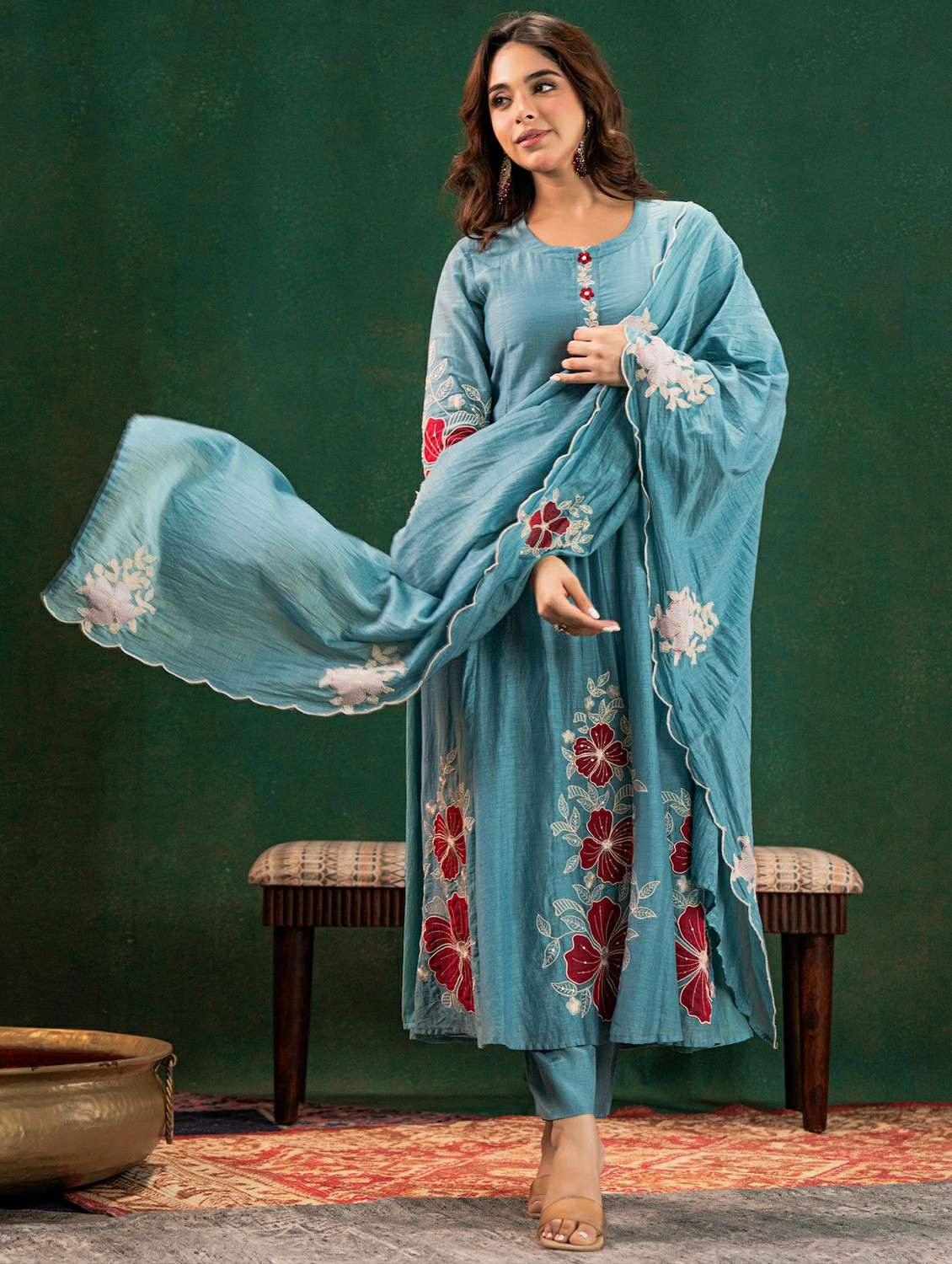 women floral long sleeve kurta pant with dupatta set - 22224539 -  Standard Image - 2