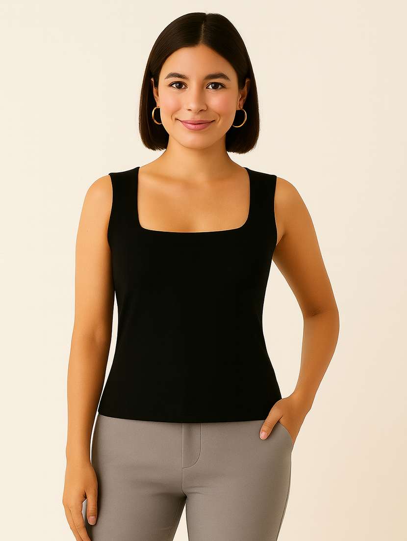women black solid sleeveless straight top