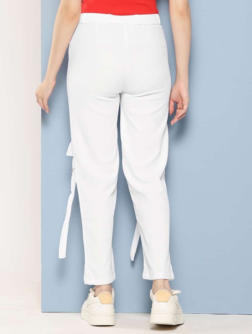 women solid mid rise regular fit cargo - 22224858 -  Standard Image - 2