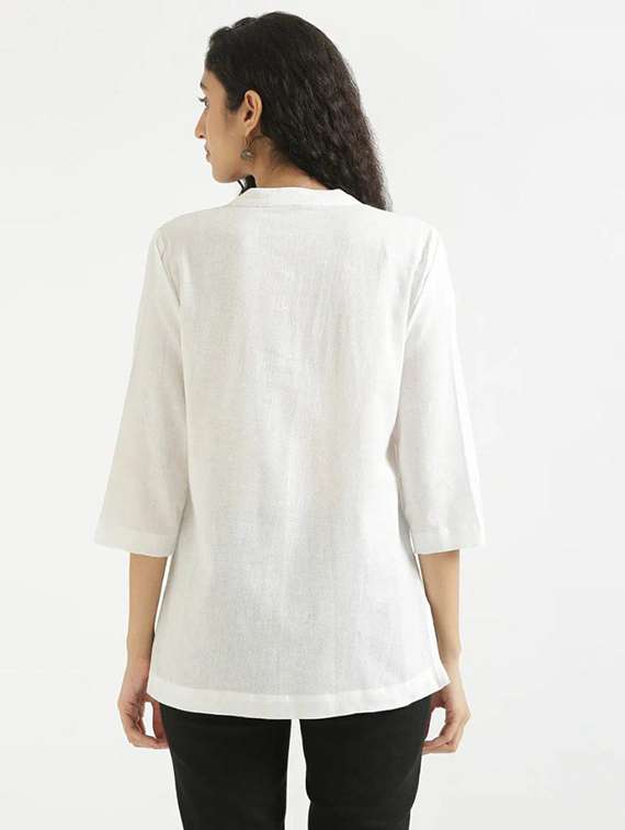 women solid three quarter sleeve straight kurti - 22225035 -  Standard Image - 2