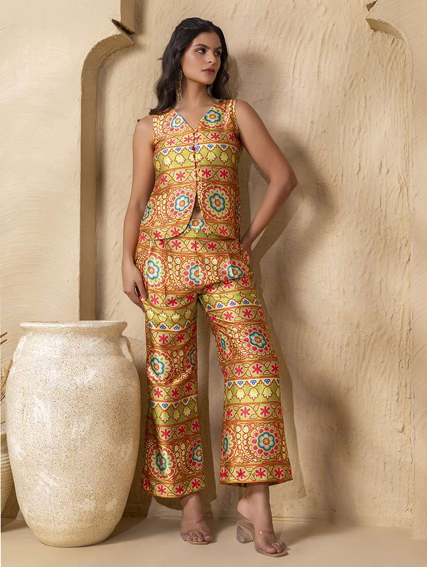 women printed sleveeless ethnic co-ord set - 22225160 -  Standard Image - 2