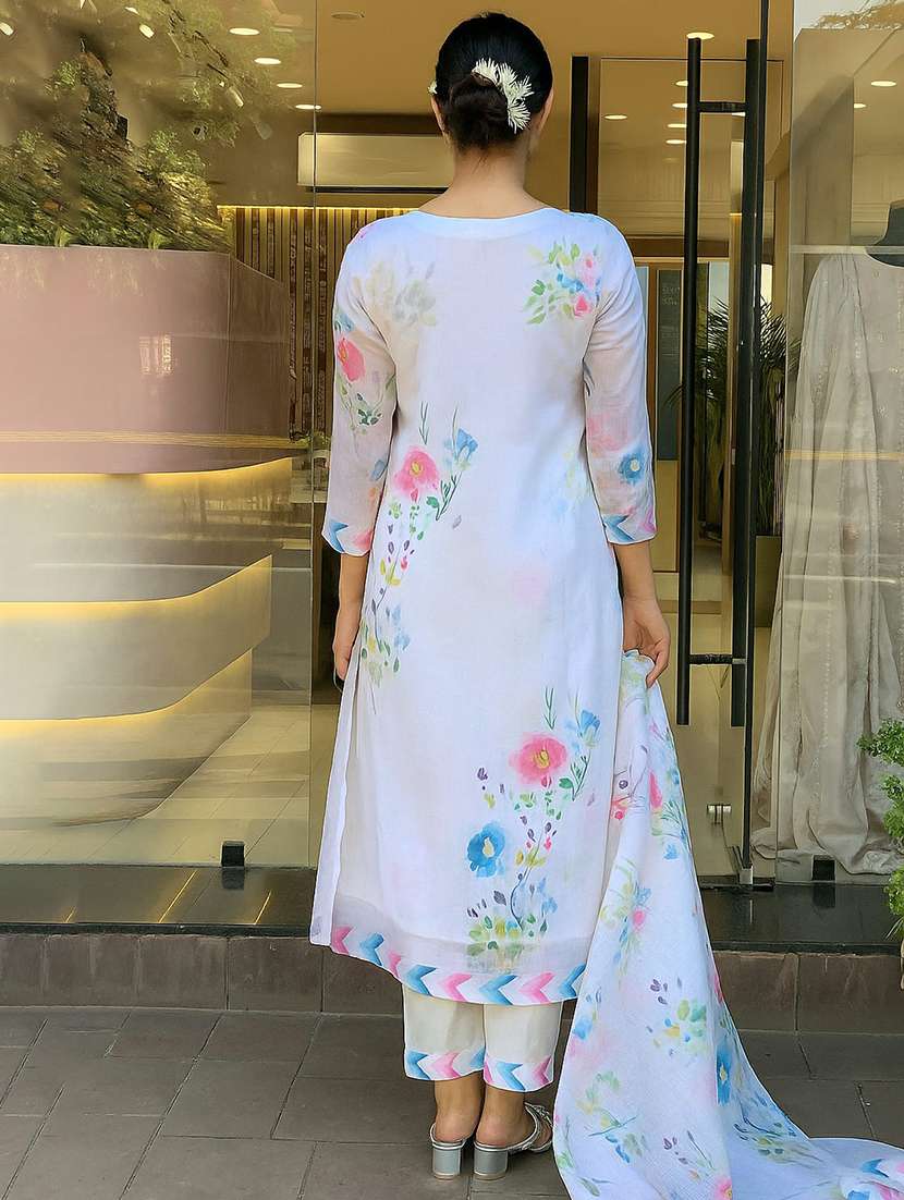 women floral three quarter sleeve kurta pant with dupatta set - 22225301 -  Standard Image - 2