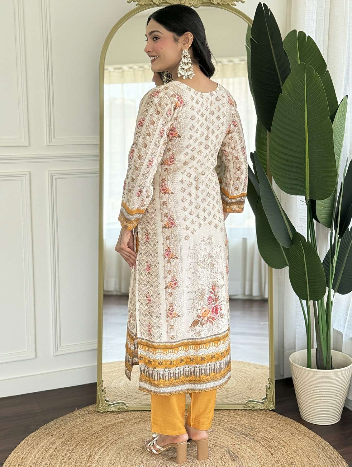 women floral three quarter sleeve kurta pant with dupatta set - 22225303 -  Standard Image - 2