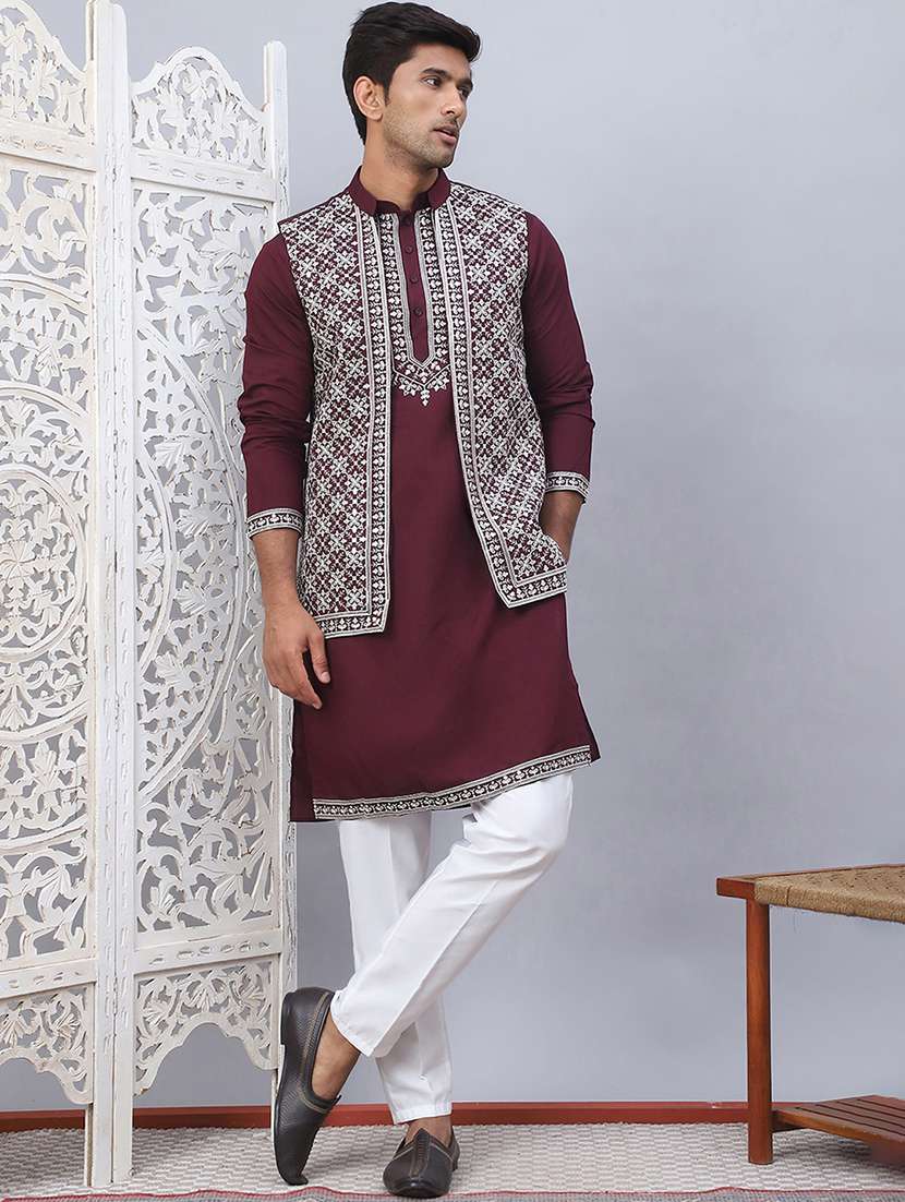 men solid with work mandarin neck kurta pyjama with jacket set