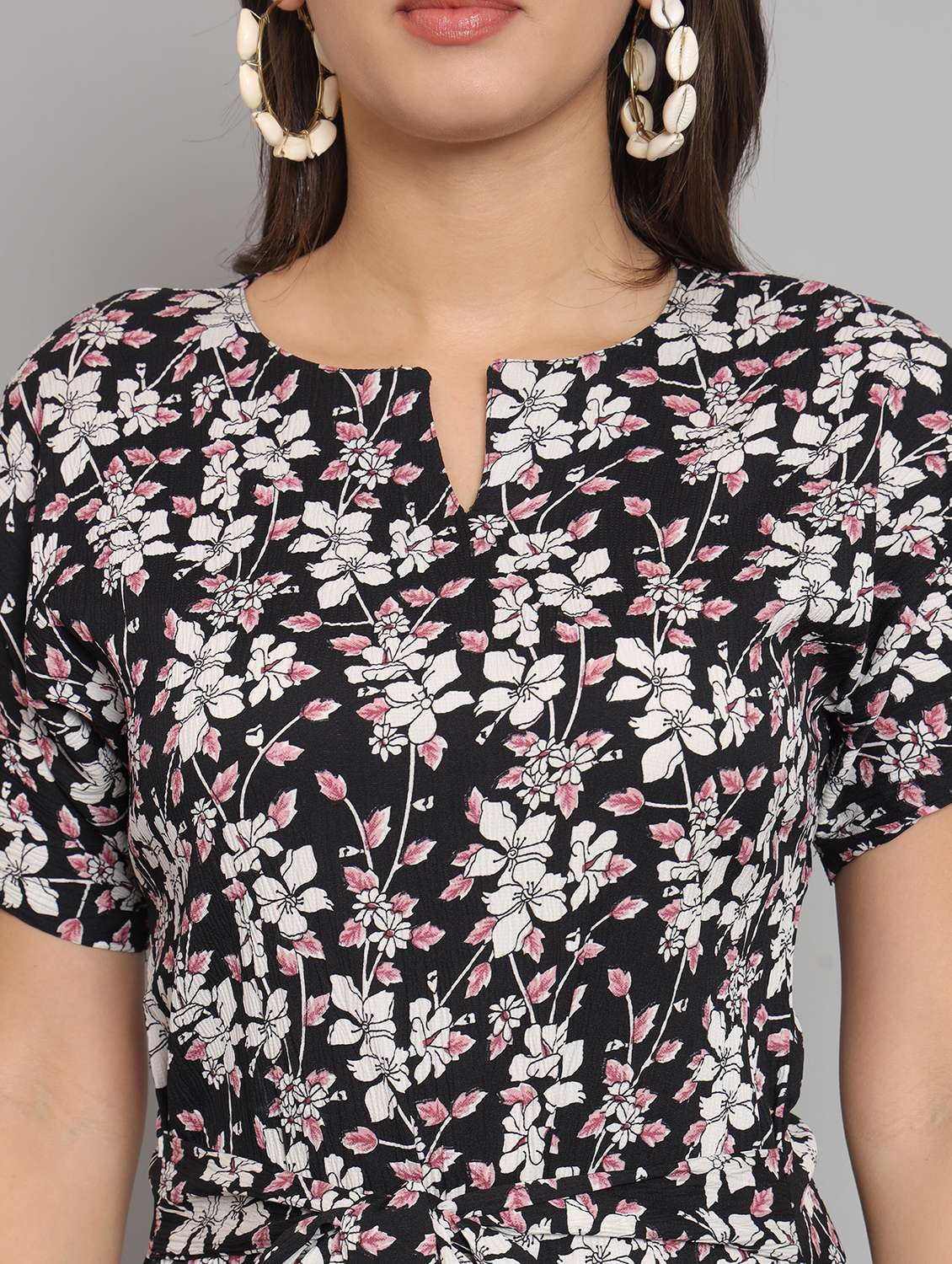 women printed short sleeve tiered dress - 22226857 -  Standard Image - 2