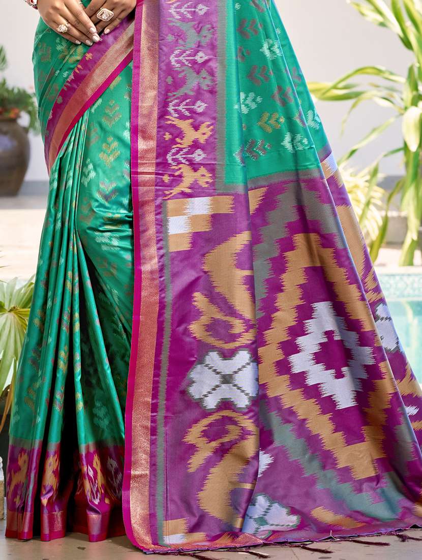 women self design pochampalli saree with blouse - 22226966 -  Standard Image - 2