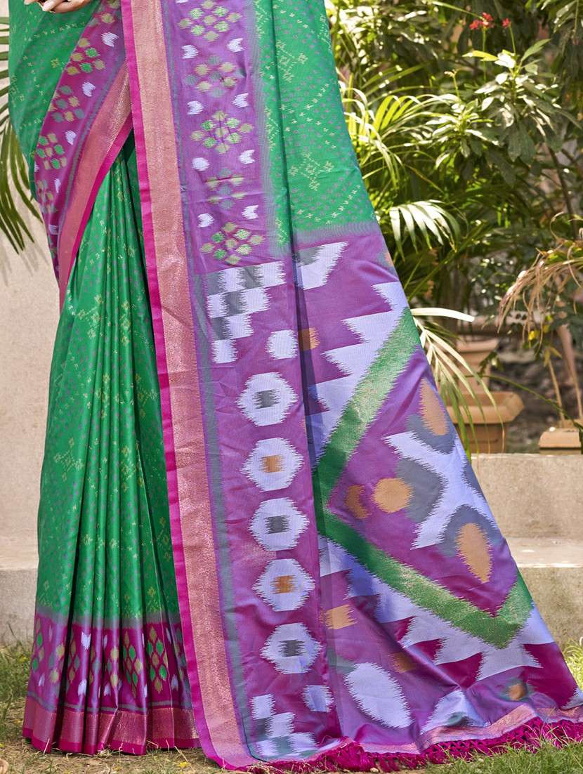 women self design pochampalli saree with blouse - 22226983 -  Standard Image - 2