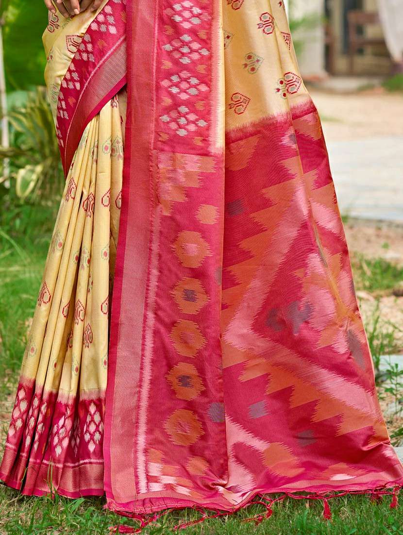 women self design pochampalli saree with blouse - 22227002 -  Standard Image - 2