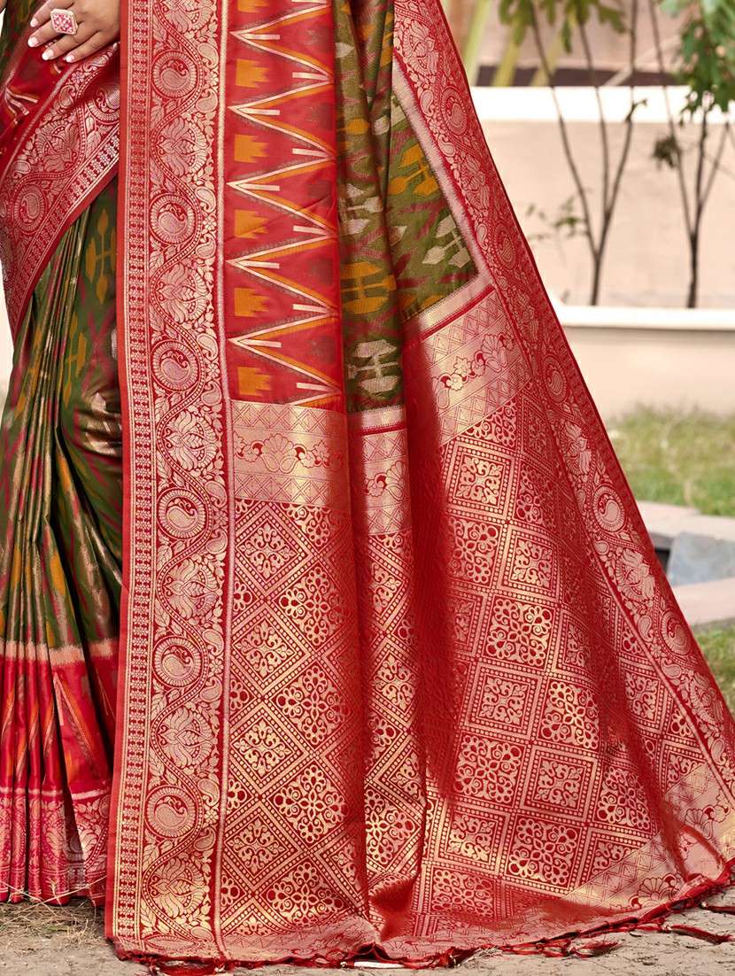 women self design pochampalli saree with blouse - 22227009 -  Standard Image - 2