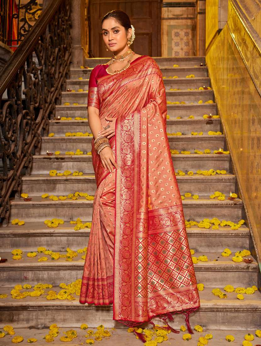 women self design kanjivaram saree with blouse