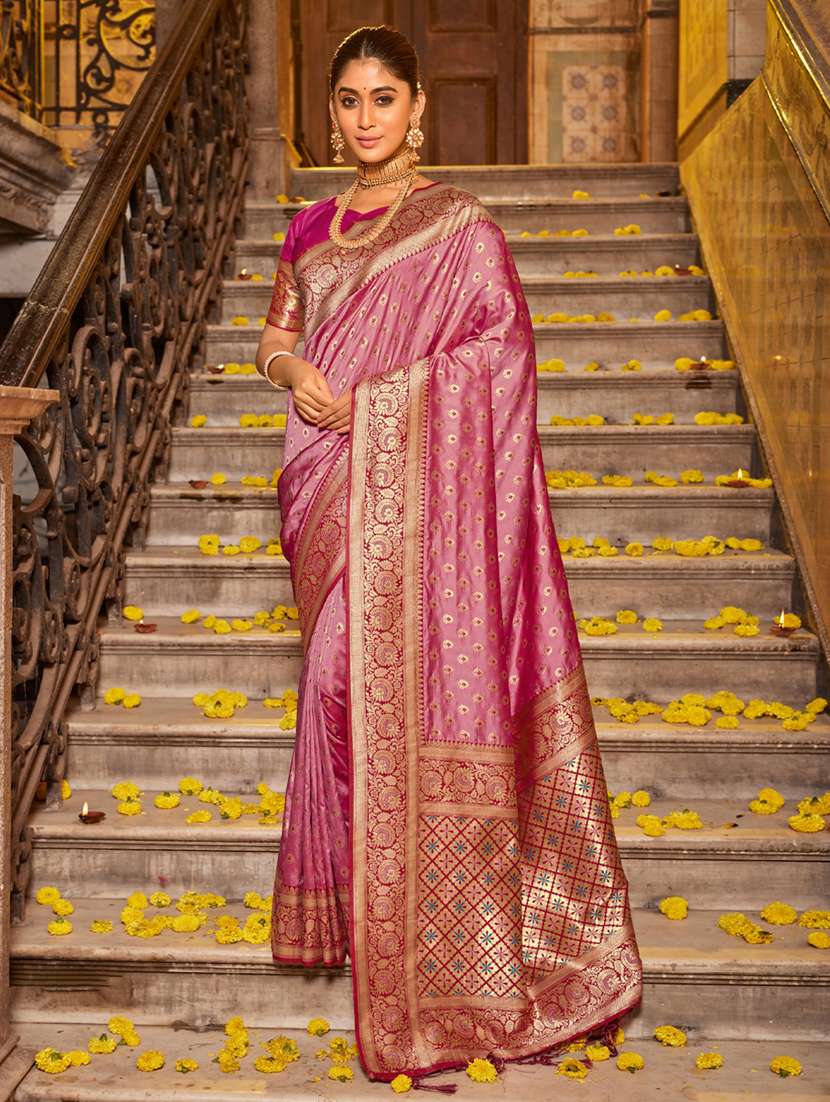 women self design kanjivaram saree with blouse
