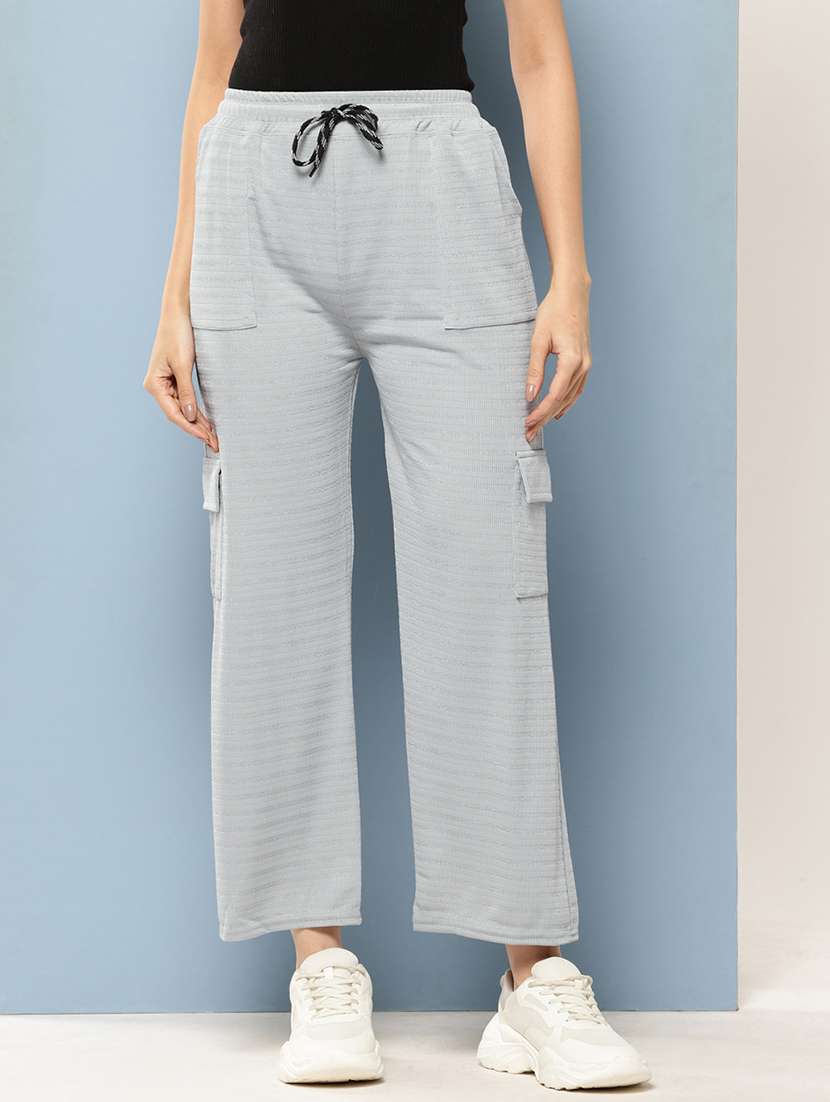 women solid mid rise cargo