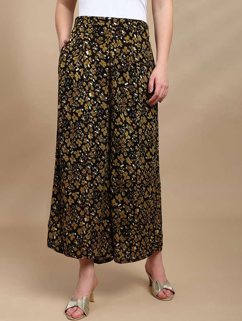 women printed mid rise flared palazzo