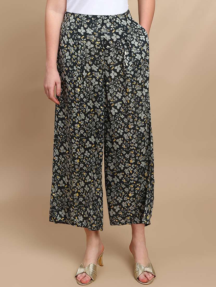 women printed mid rise flared palazzo