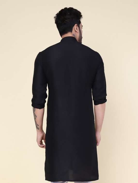 men solid mandarin neck long kurta - 22227757 -  Standard Image - 2