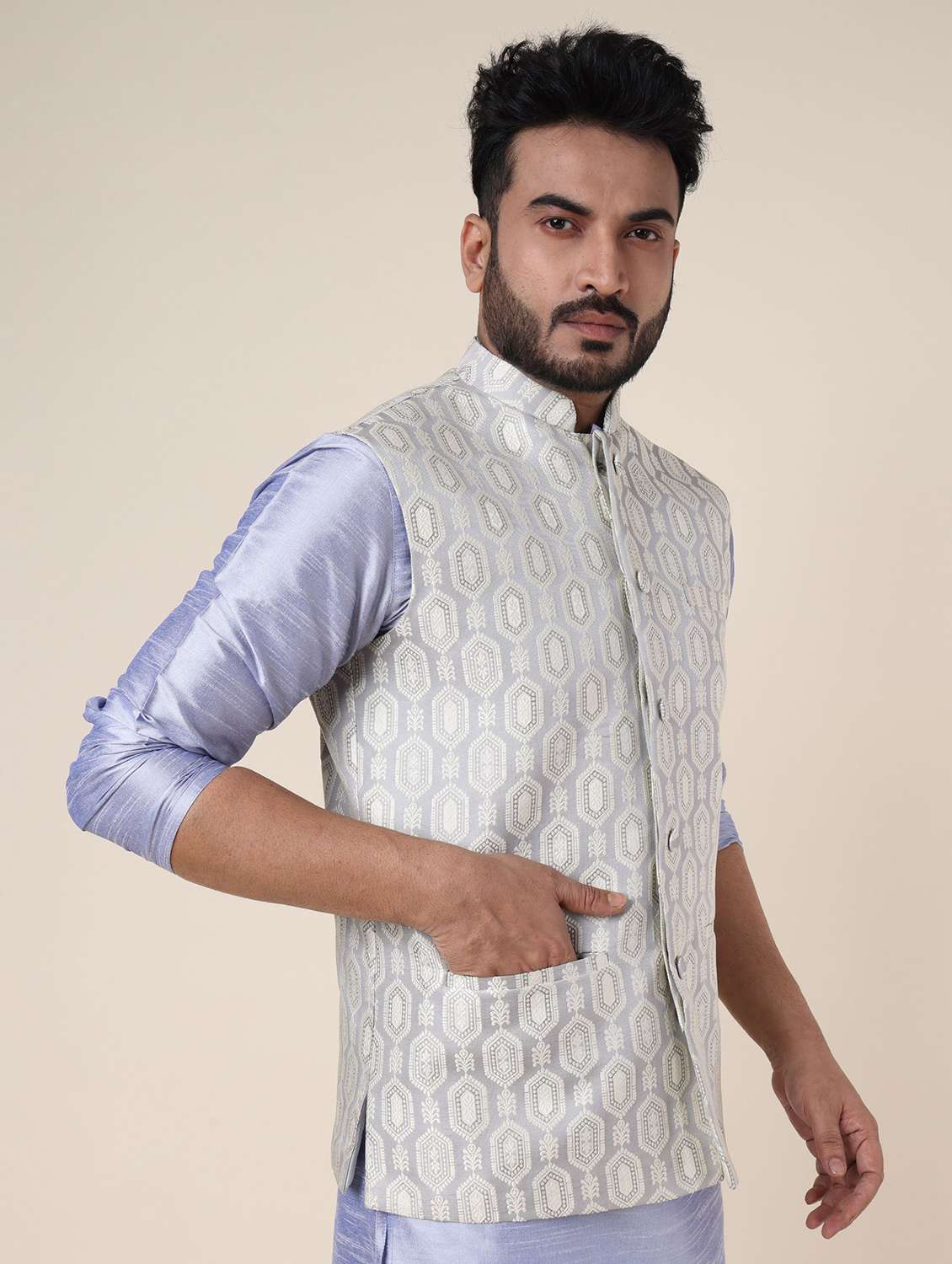 men solid mandarin neck kurta pyjama with jacket ethnic wear set - 22227986 -  Standard Image - 2