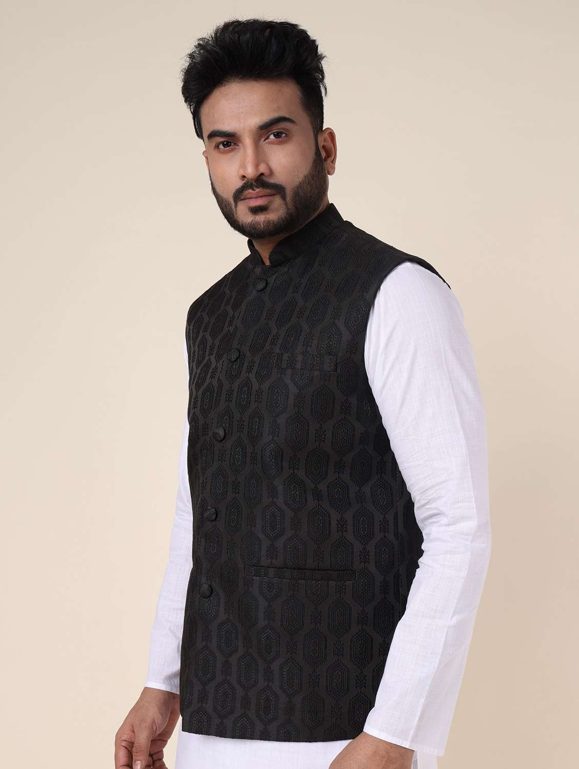 men solid mandarin neck kurta pyjama with jacket ethnic wear set - 22227989 -  Standard Image - 2