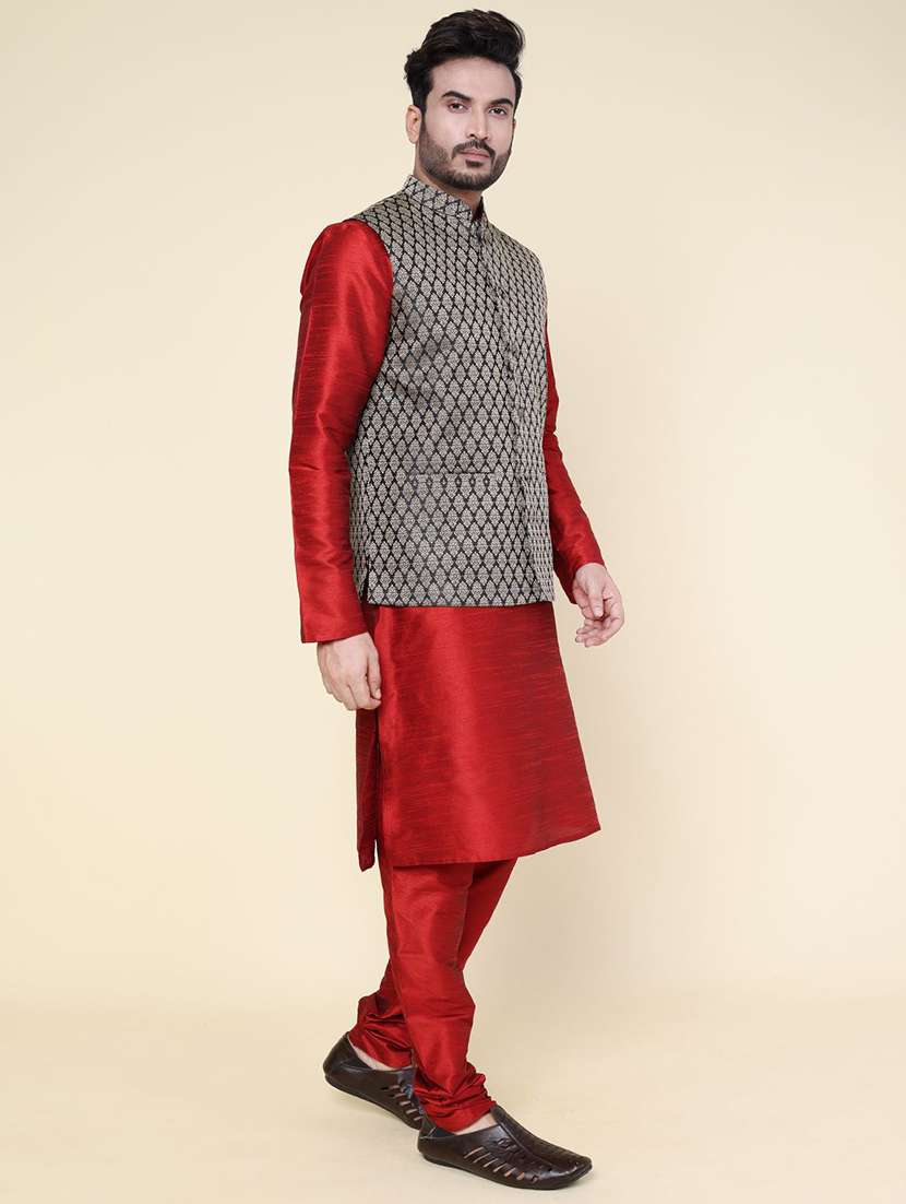 men solid mandarin neck kurta pyjama with jacket ethnic wear set - 22228061 -  Standard Image - 2